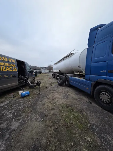 Wulkanizacja Mobilna serwis osobowe rolnicze ciezarowe tir Płock 24h/7 Paradowski Marcin pomoc drogowa
